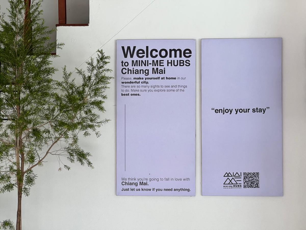 Mini-Me Hubs, Charm Suites & Pool In Old City Chiang Mai Buitenkant foto